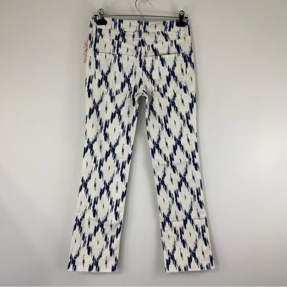 Free People indigo skies printed crop flare jeans - Picture 4 of 11